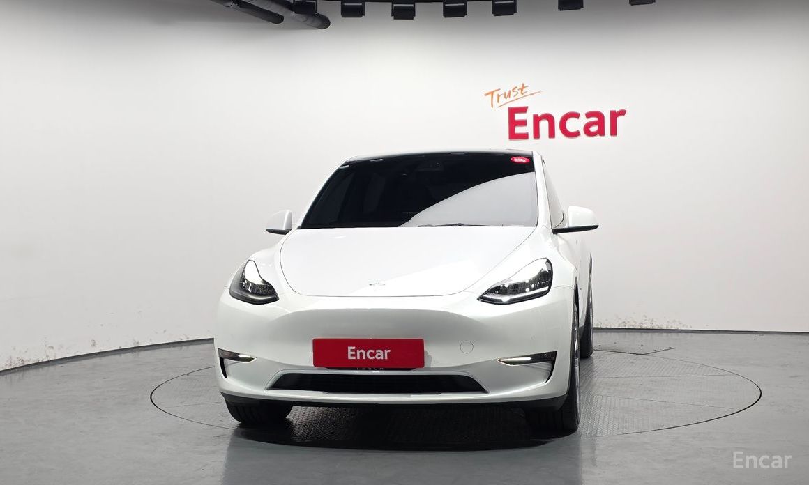 Model Y Long Range 4