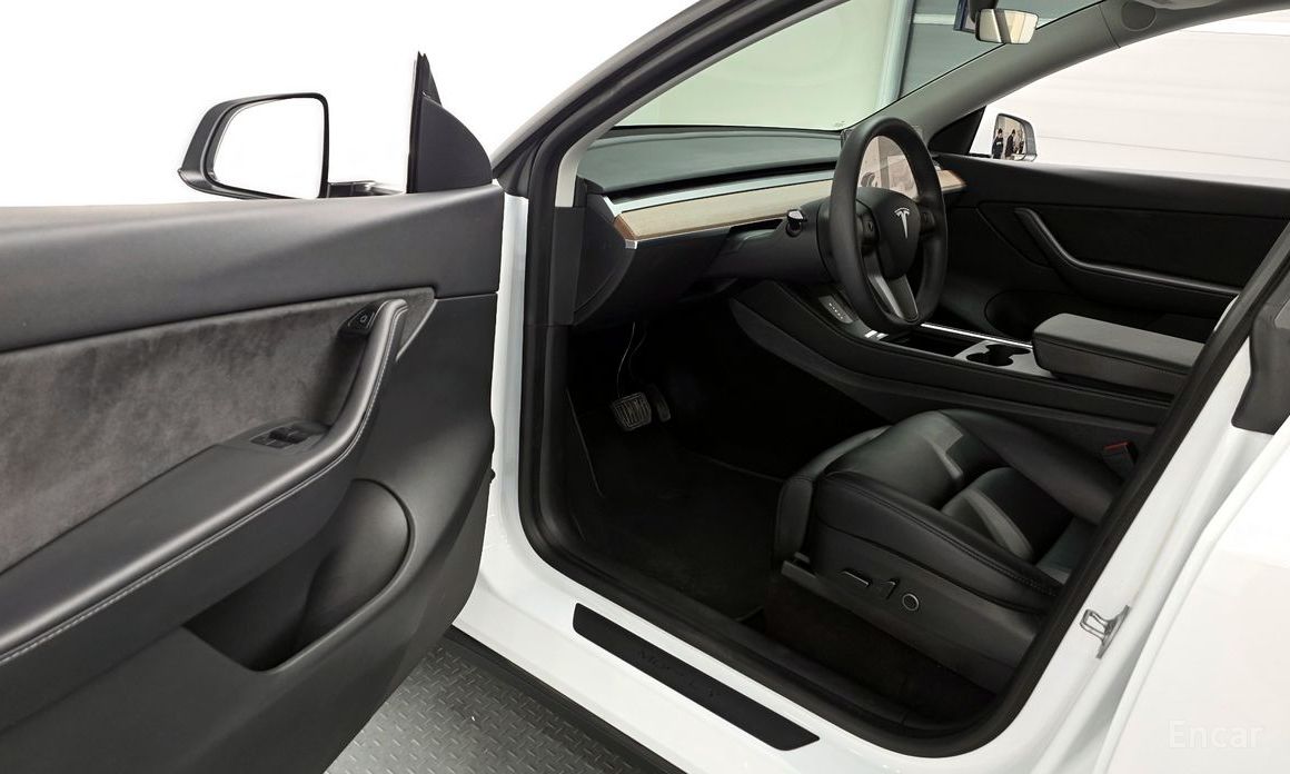 Model Y Long Range 11