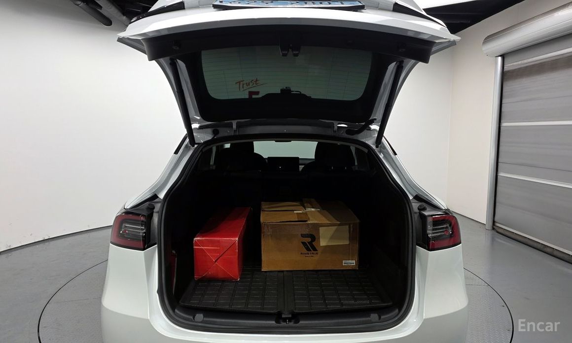 Model Y Long Range 21