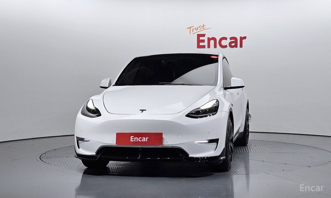 Tesla Model Y Long Range №4