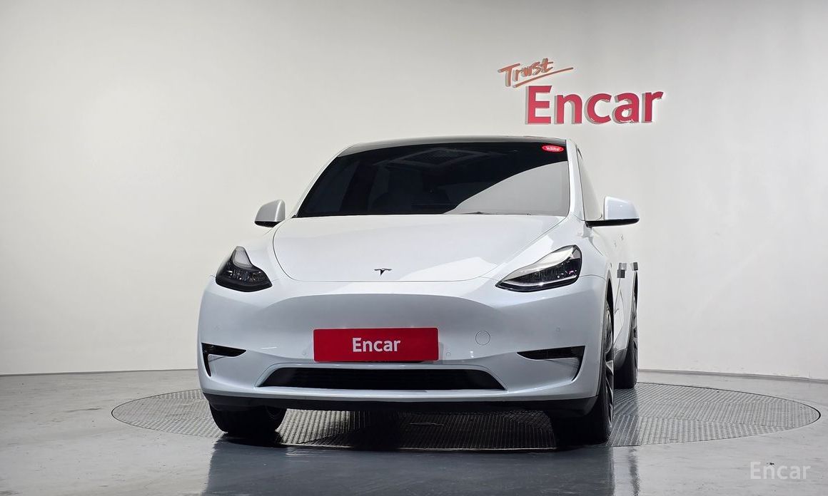 Model Y Long Range 4