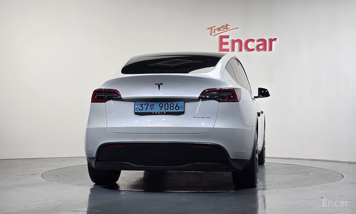 Model Y Long Range 5