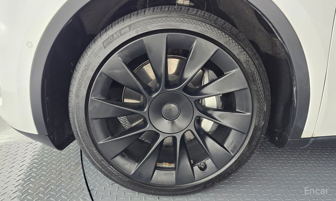 Model Y Long Range 6