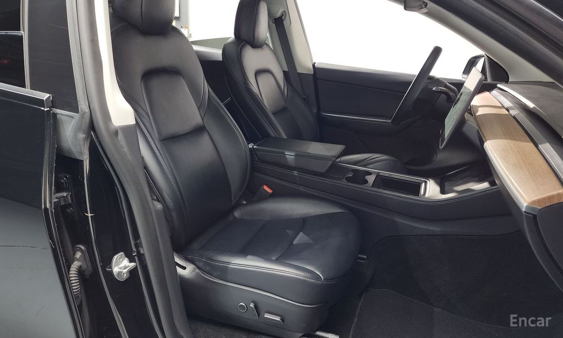 Tesla Model Y Performance №11