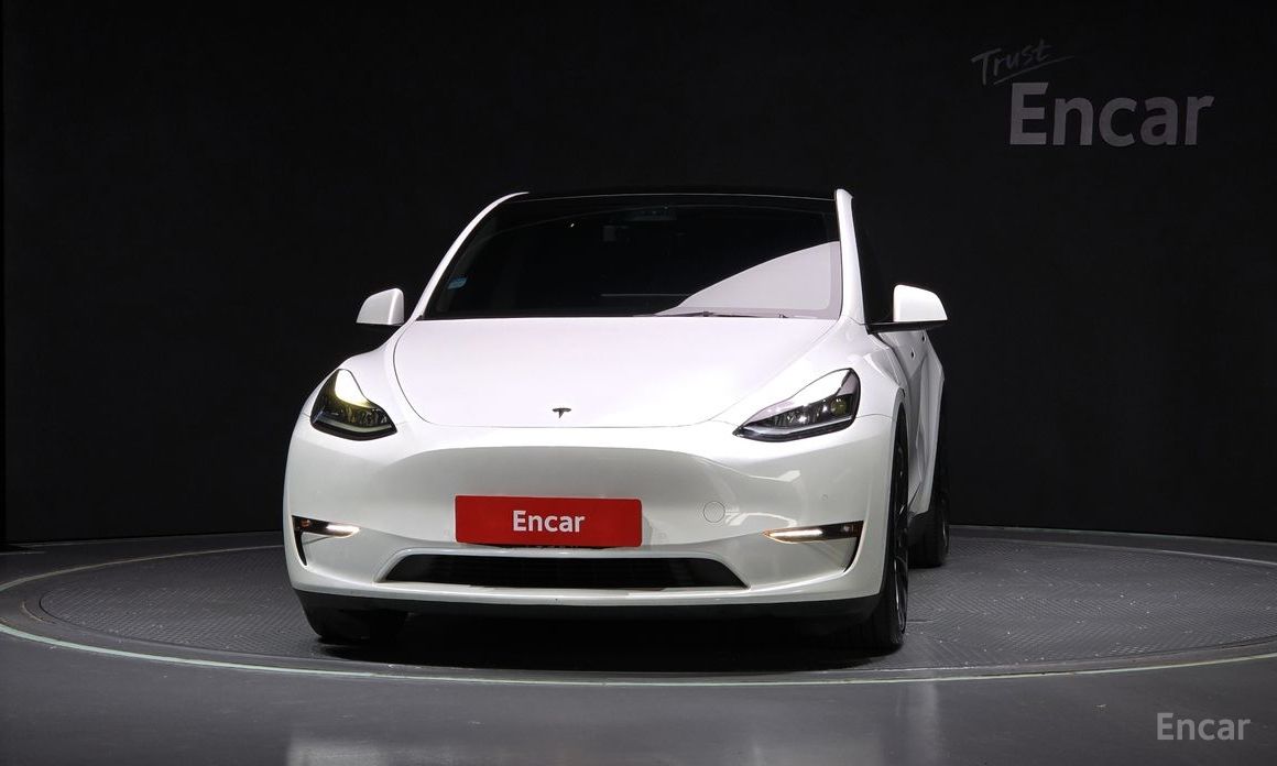 Model Y Performance 4