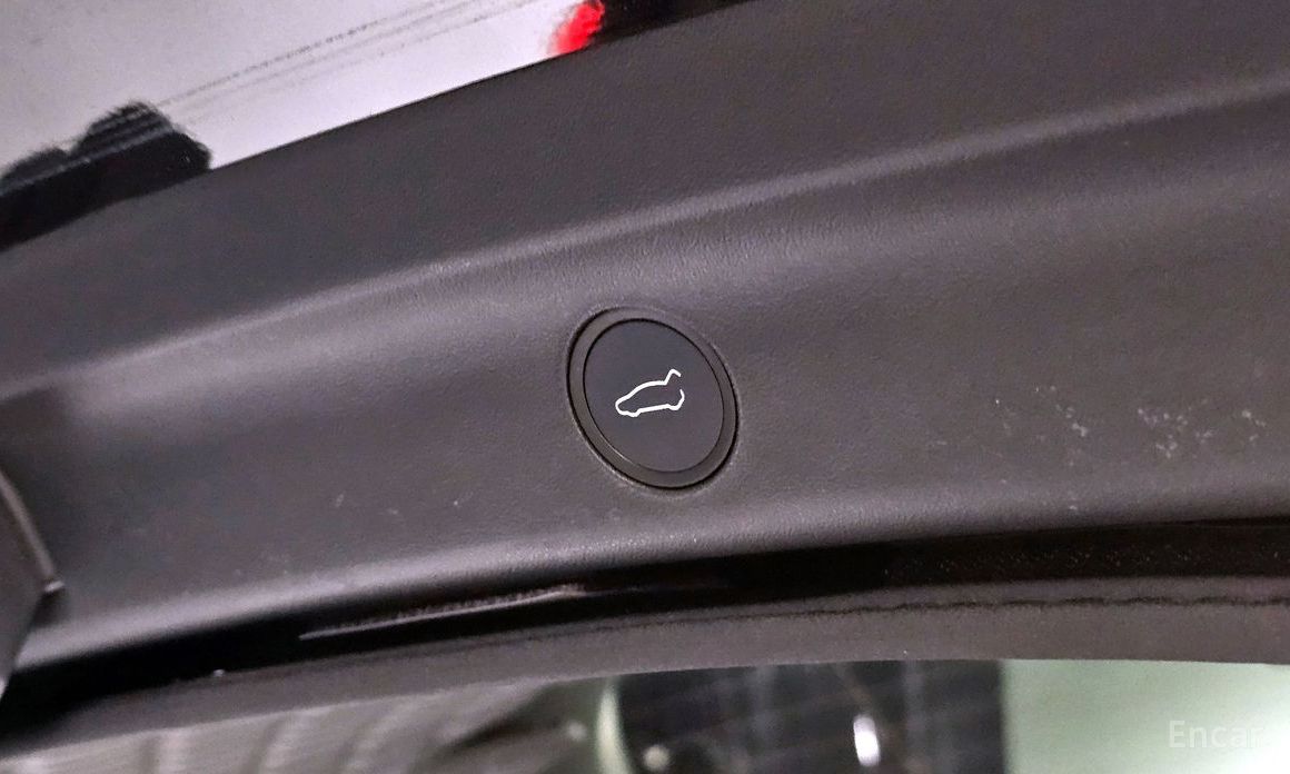 Tesla Model Y Performance №21