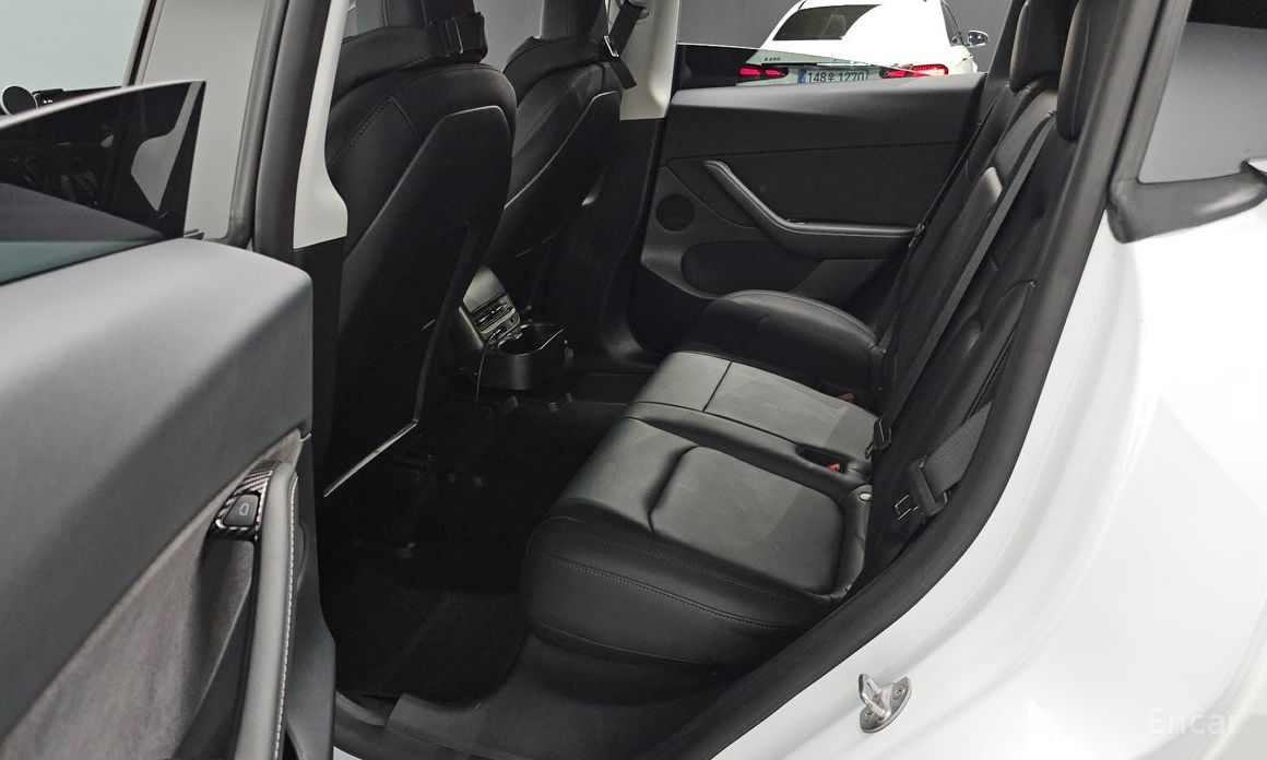 Model Y Performance 13