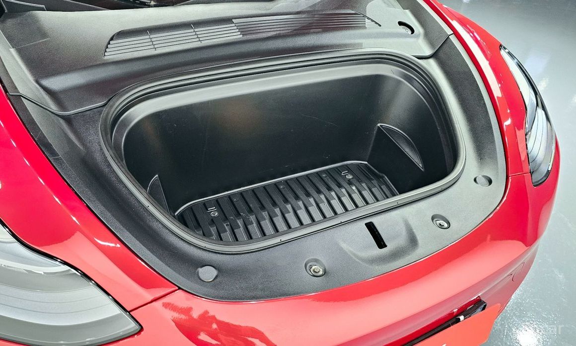 Tesla Model Y Performance  7