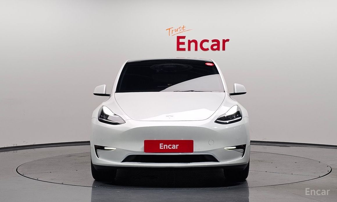 Model Y Standard Range 4