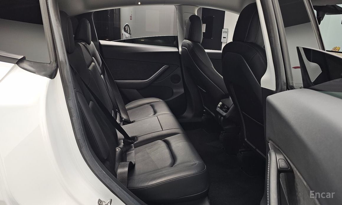 Model Y Standard Range 12
