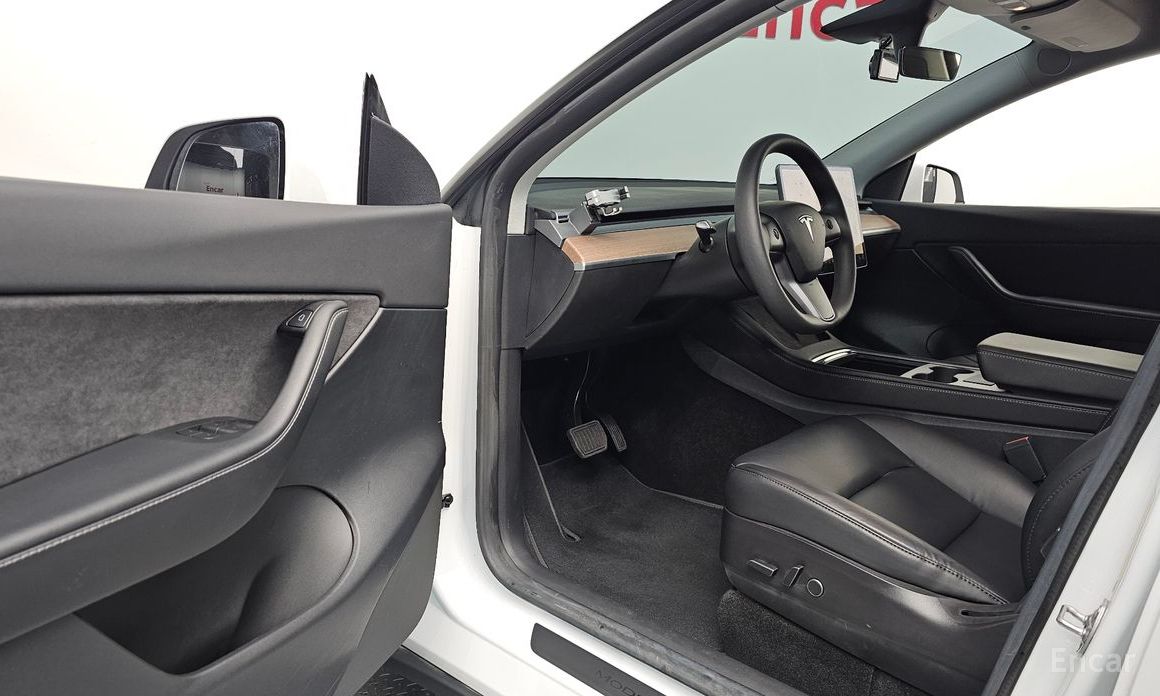 Model Y Standard Range 13