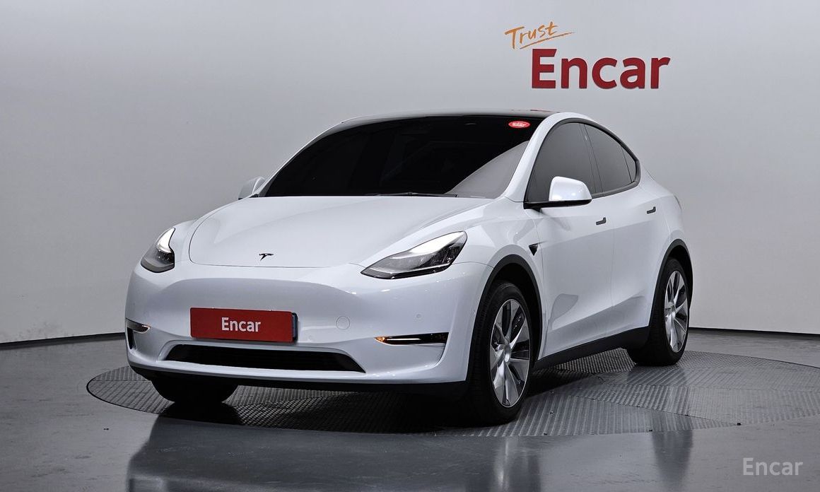 Tesla Model Y Standard Range №2