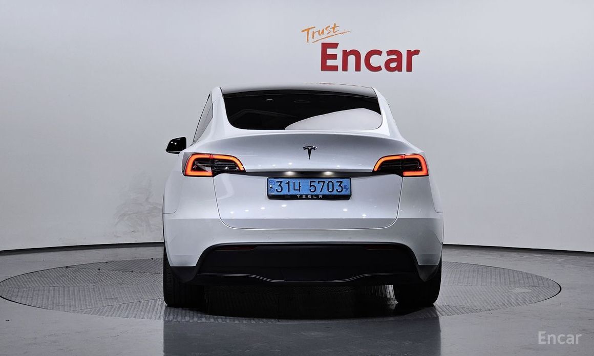 Tesla Model Y Standard Range №5