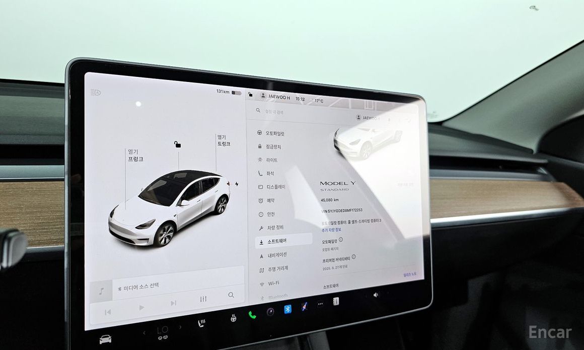 Tesla Model Y Standard Range №15