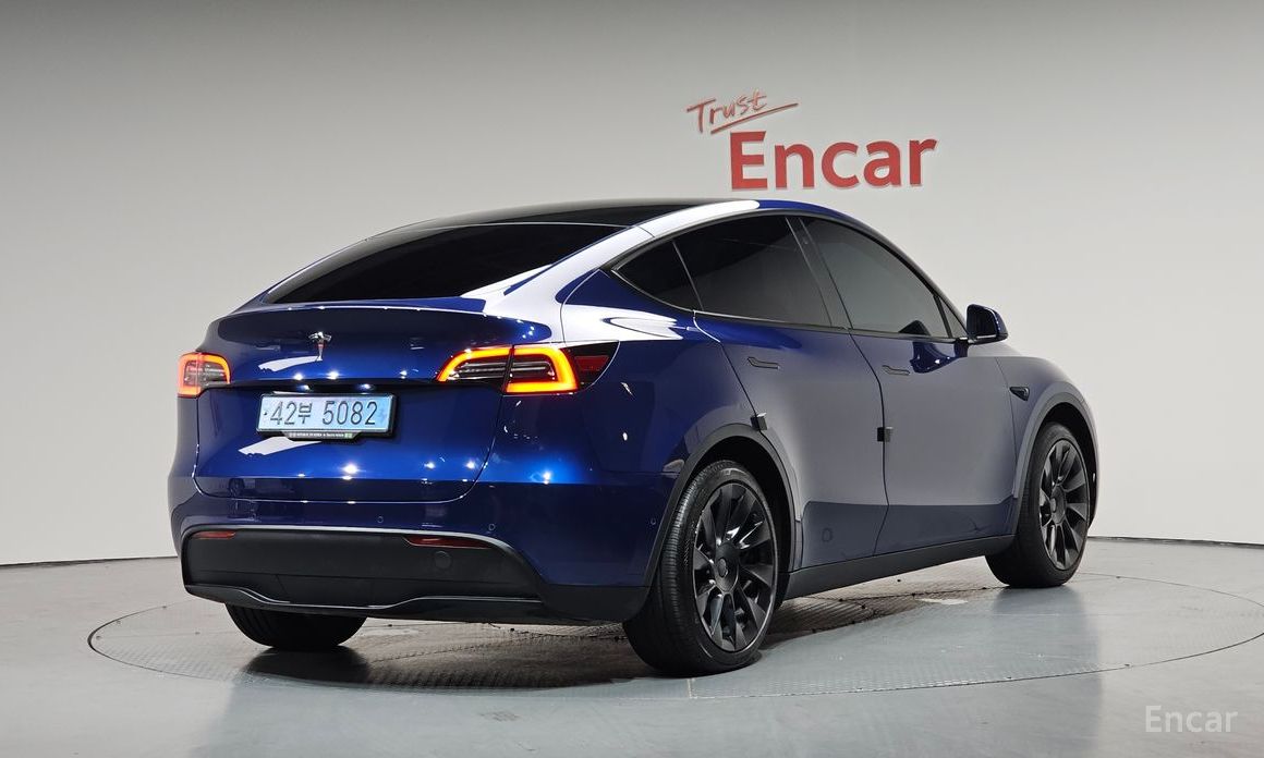Tesla Model Y Standard Range №3