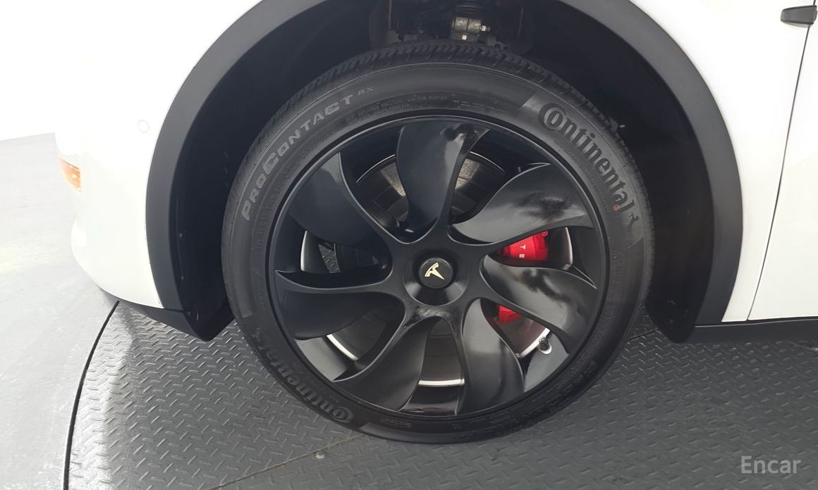 Tesla Model Y Standard Range №5