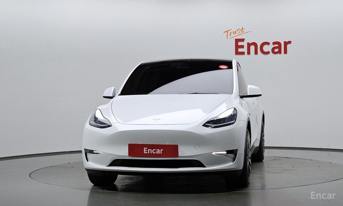 Model Y Standard Range 4
