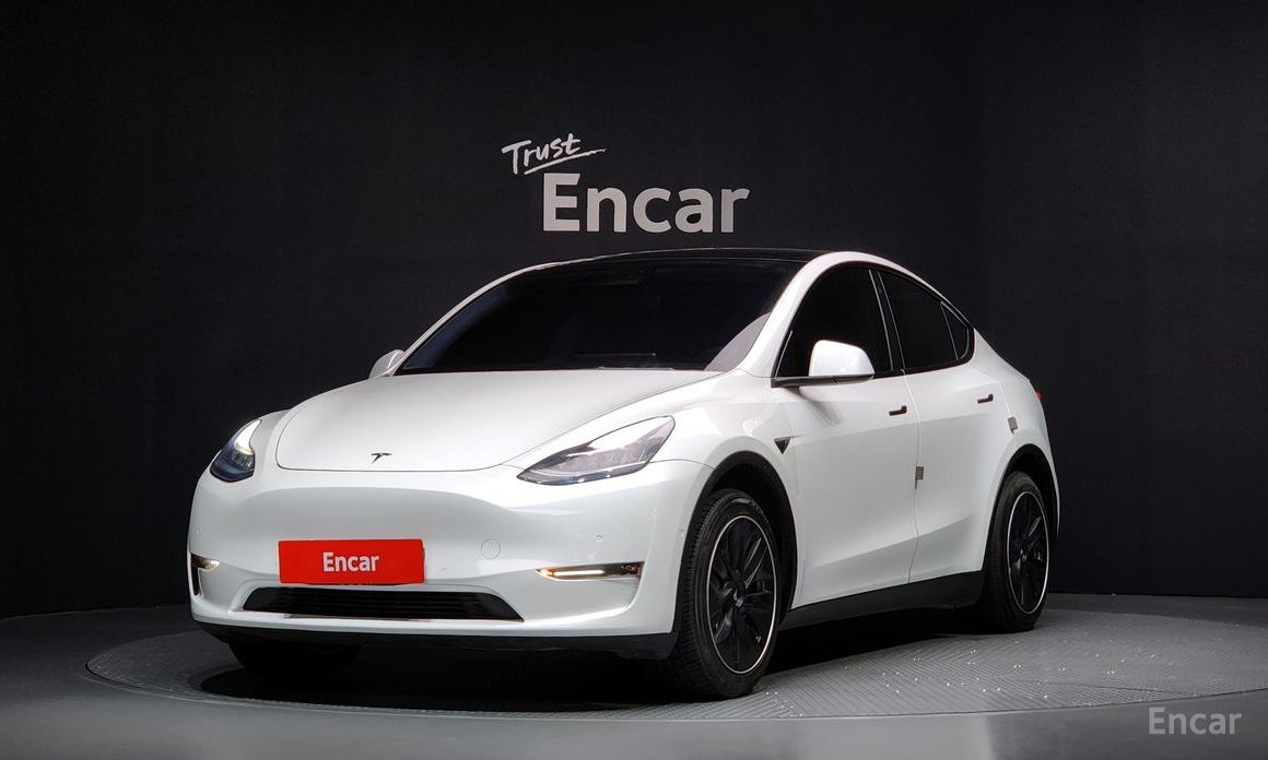 Tesla Model Y Standard Range №2