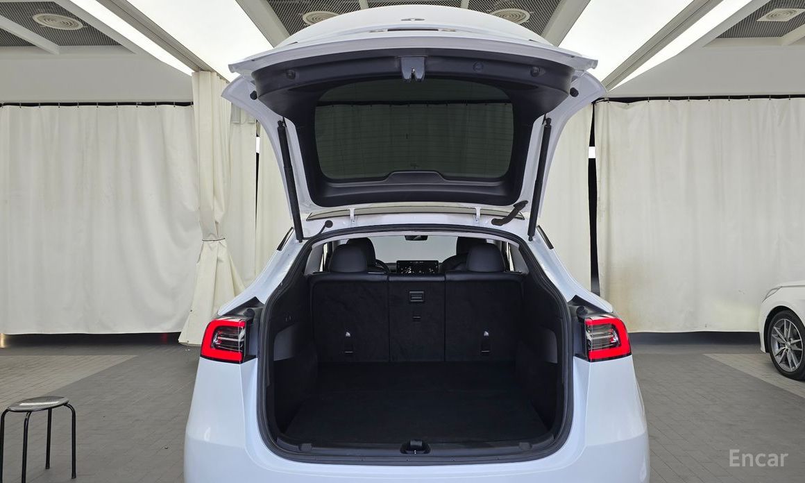 Tesla Model Y Standard Range №21