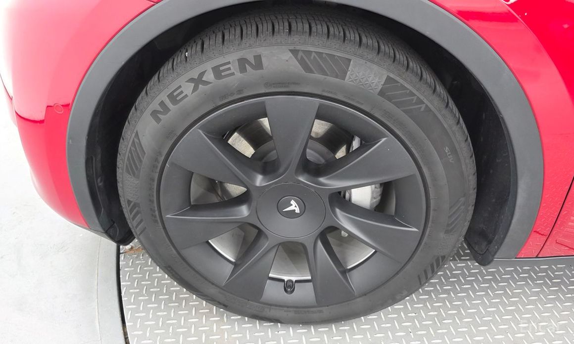 Model Y Standard Range 6