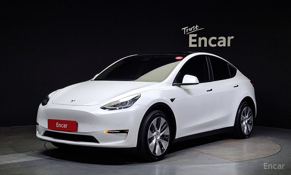Tesla Model Y Standard Range №2