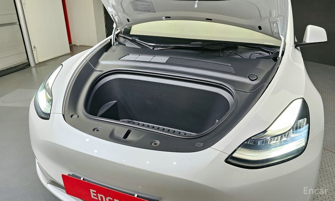 Tesla Model Y Standard Range №7