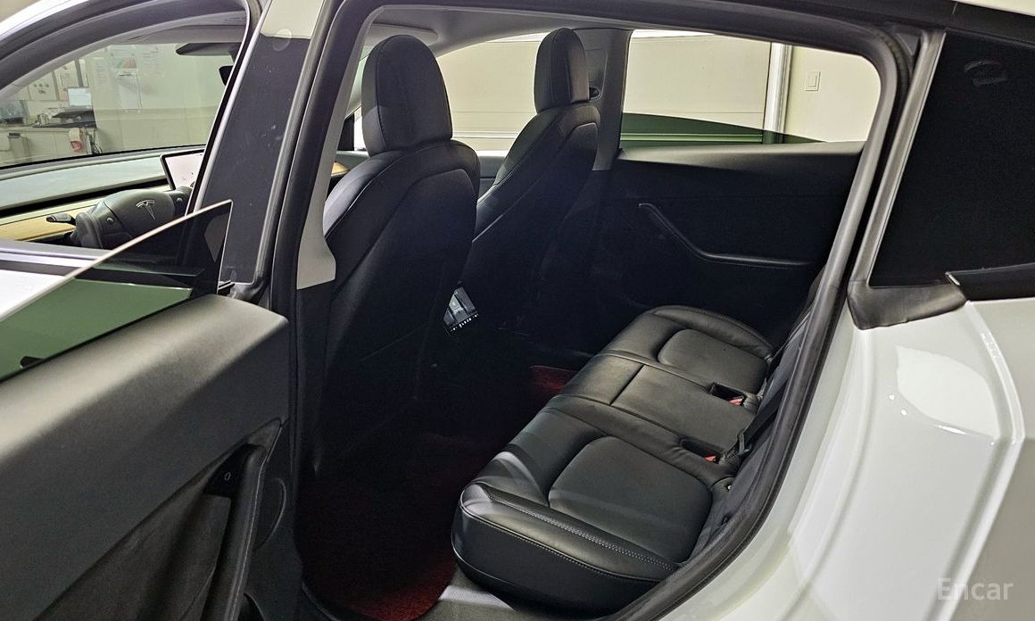 Tesla Model Y Standard Range №12