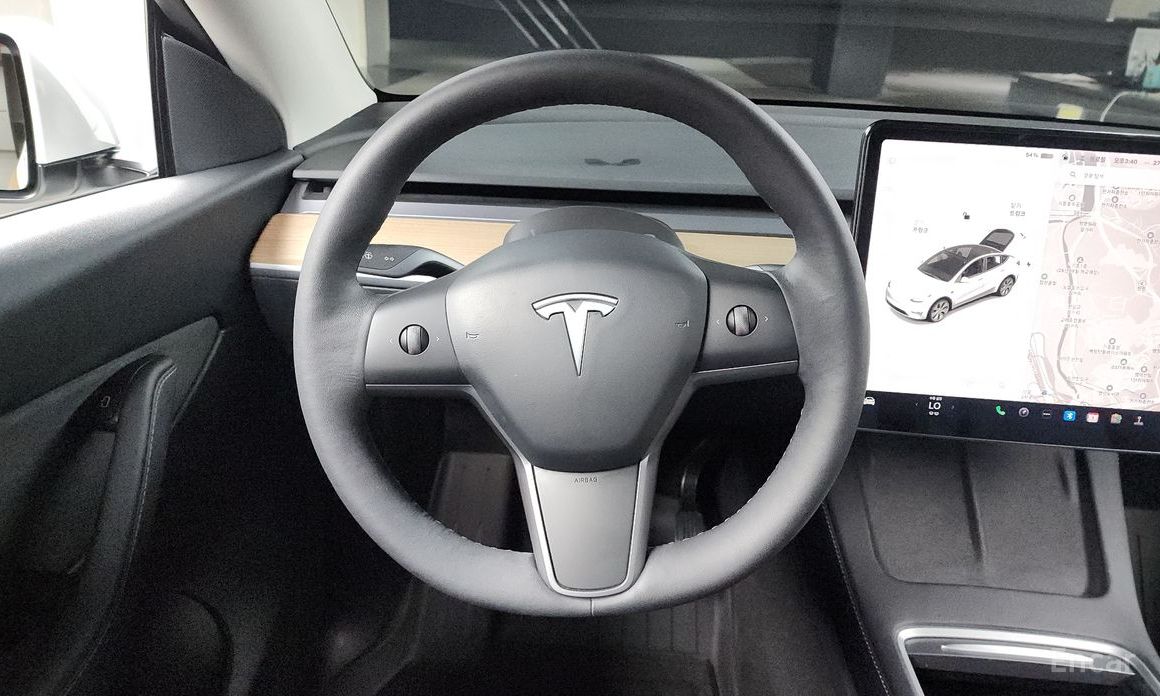 Tesla Model Y Standard Range №14