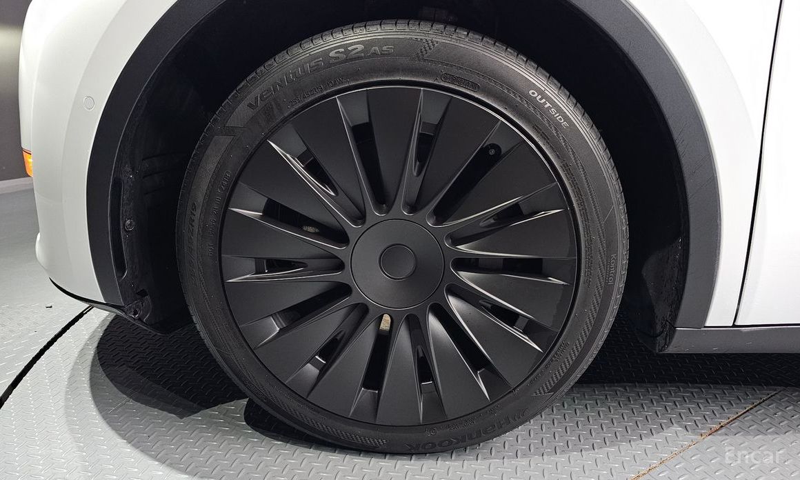 Model Y Standard Range 6