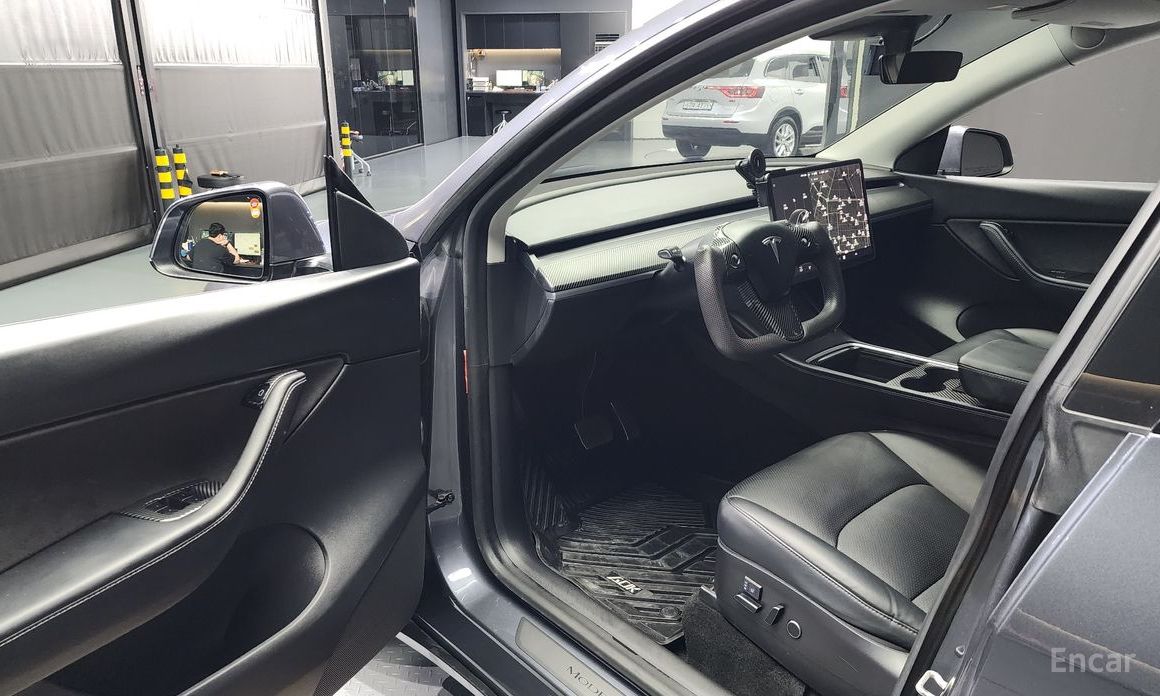 Tesla Model Y Standard Range №11