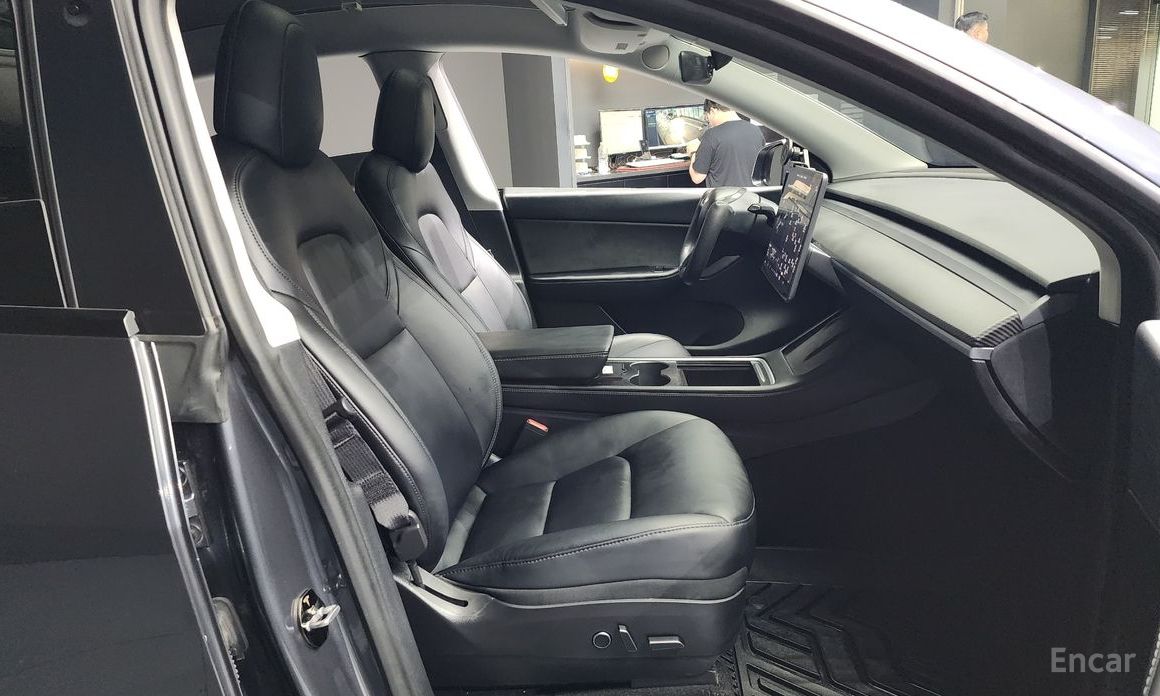 Tesla Model Y Standard Range №12