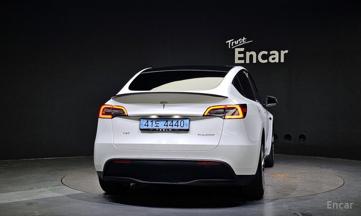 Tesla Model Y Standard Range №5