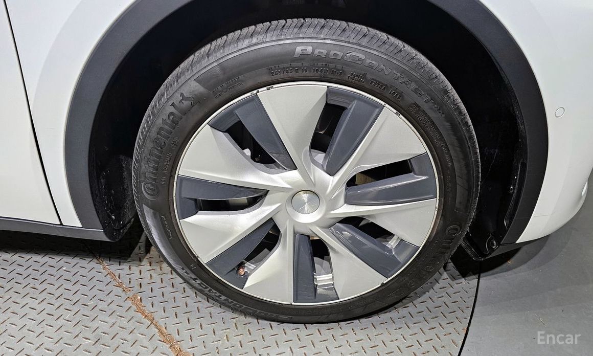 Tesla Model Y Standard Range №6