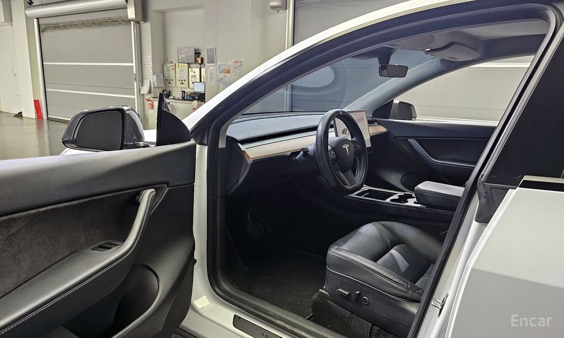 Tesla Model Y Standard Range №11