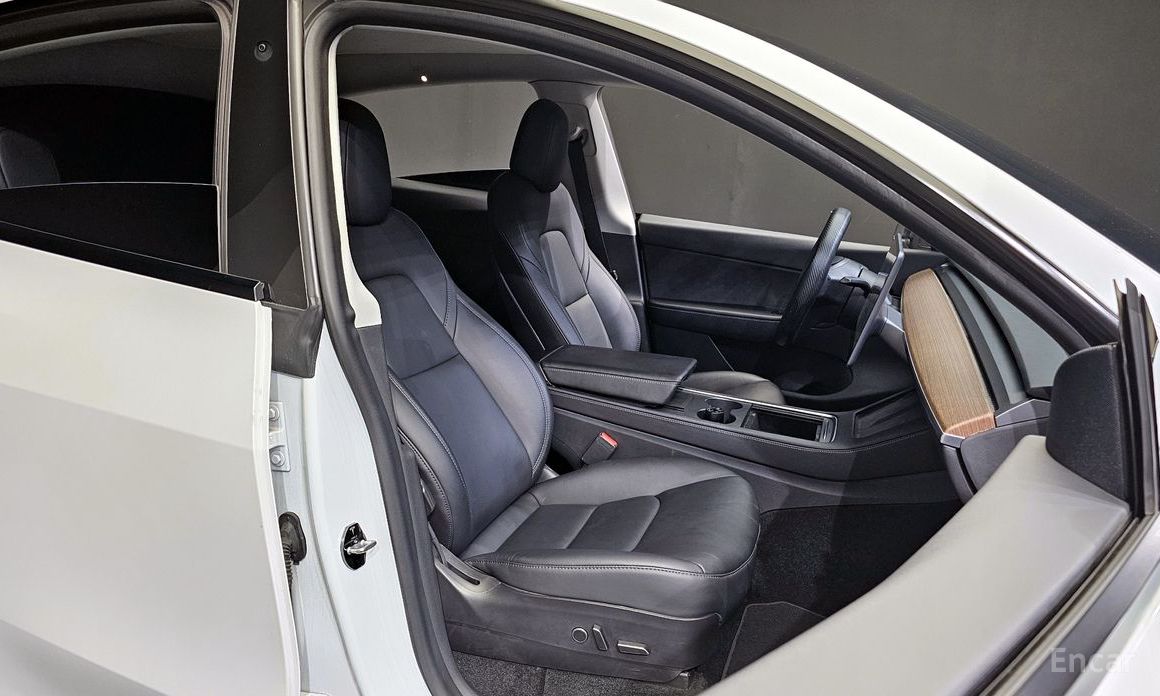 Tesla Model Y Standard Range №13