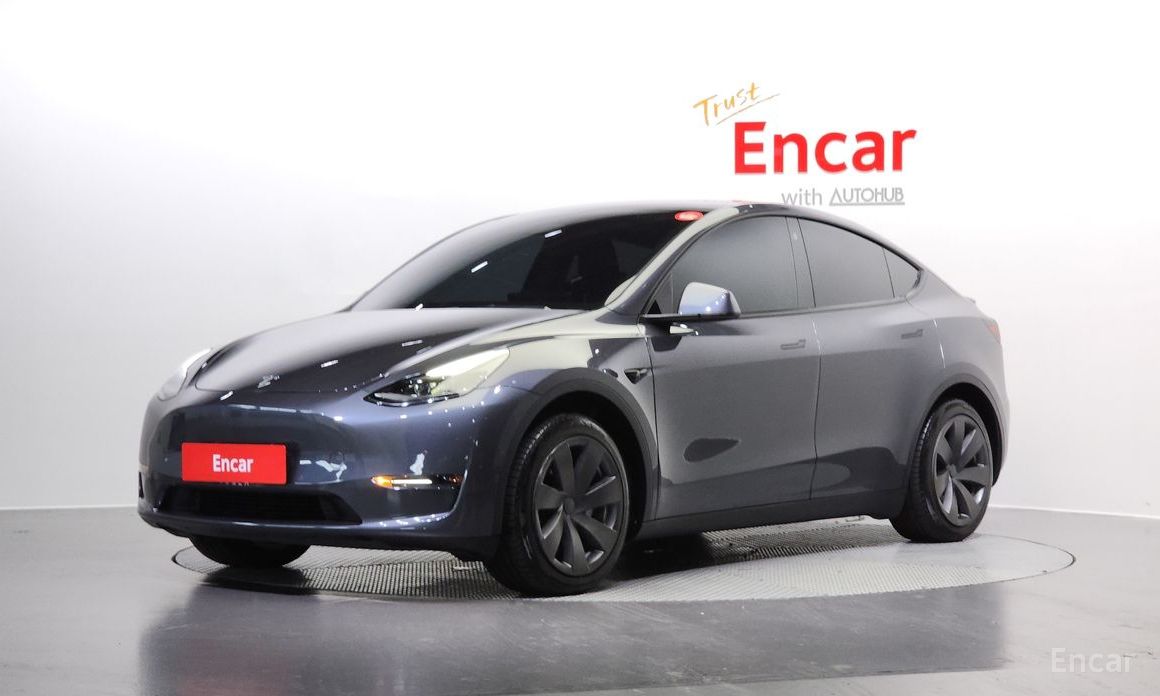 Tesla Model Y Standard Range №2