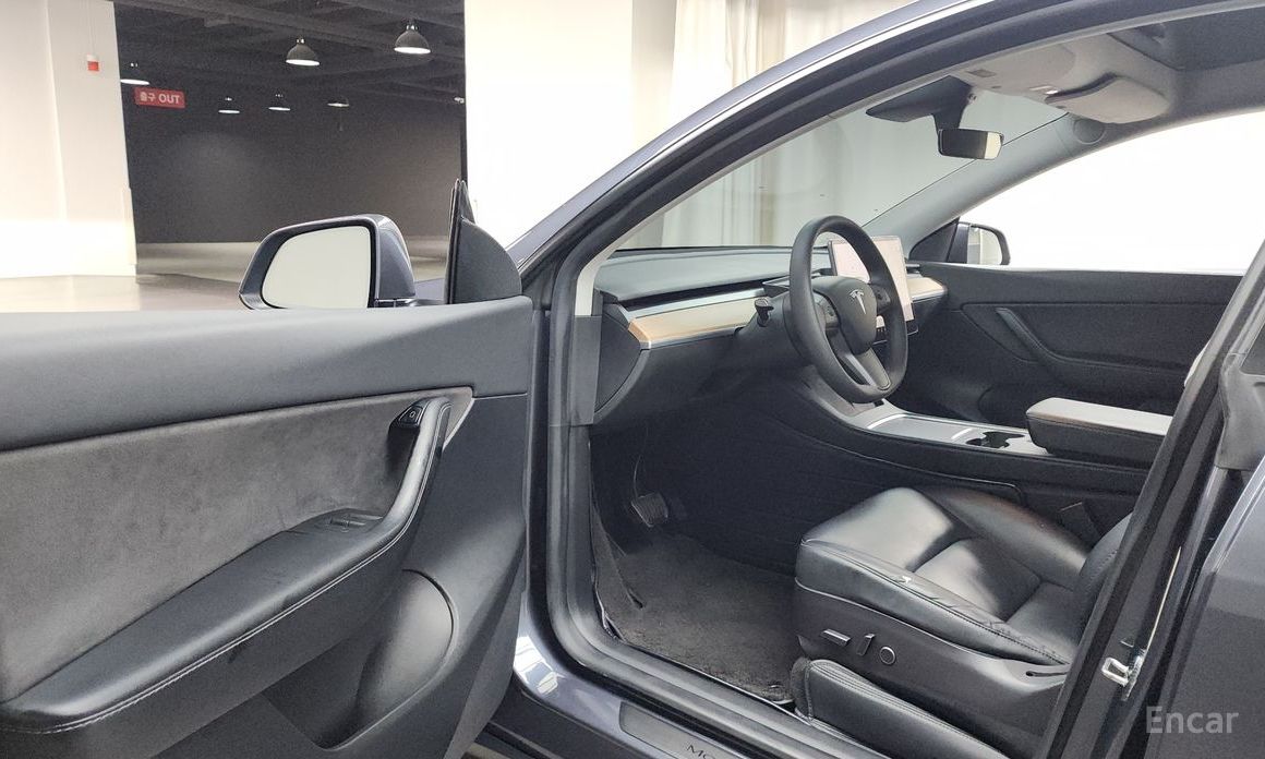 Tesla Model Y Standard Range №11
