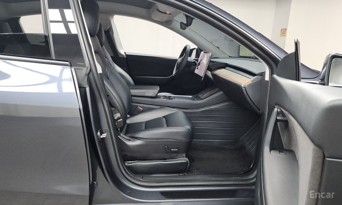 Tesla Model Y Standard Range №12