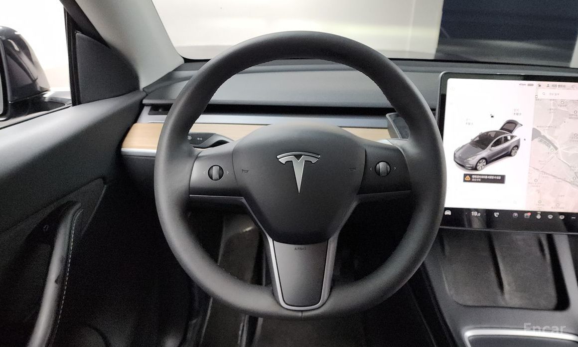 Tesla Model Y Standard Range №14