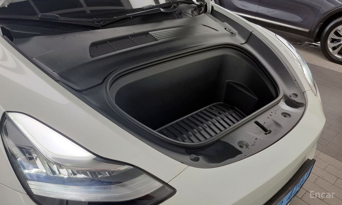 Tesla Model Y Standard Range №7