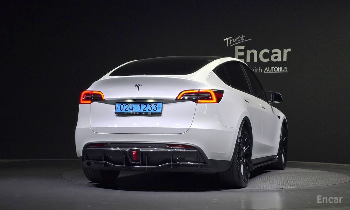 Model Y Standard Range 5