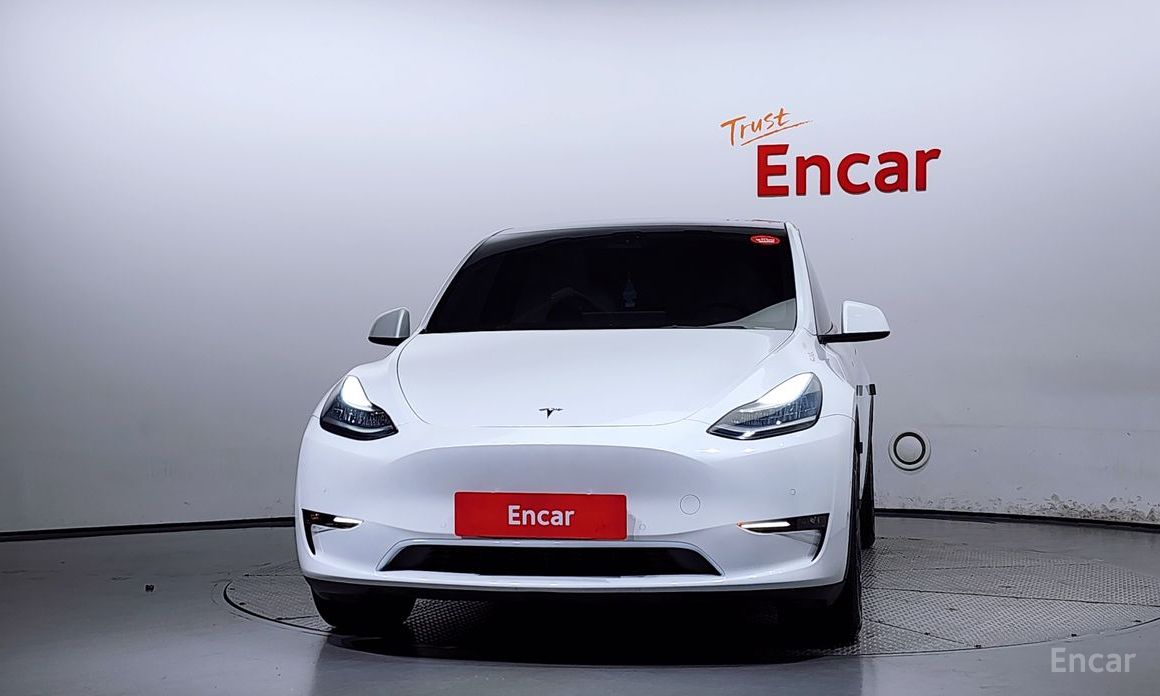 Tesla Model Y Standard Range №4