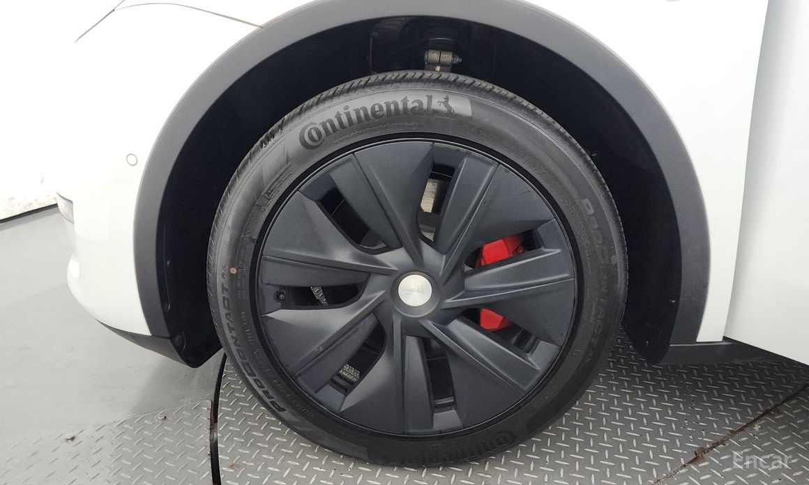 Tesla Model Y Standard Range №6