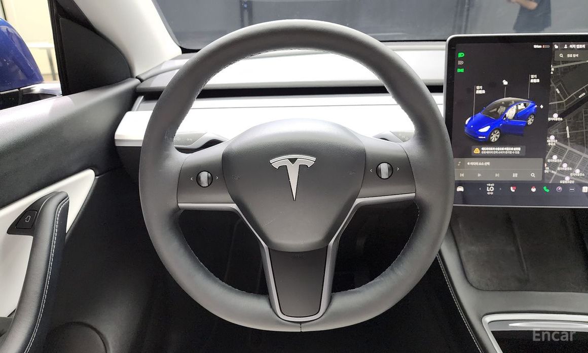 Tesla Model Y Standard Range №14