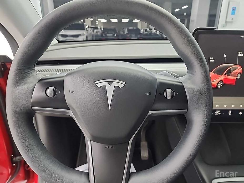 Tesla Model Y Standard Range №10