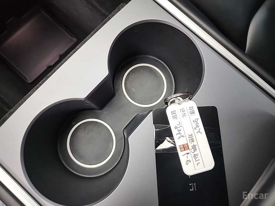 Tesla Model Y Standard Range №17