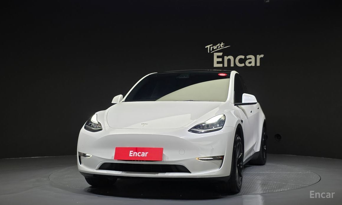 Model Y Standard Range 4