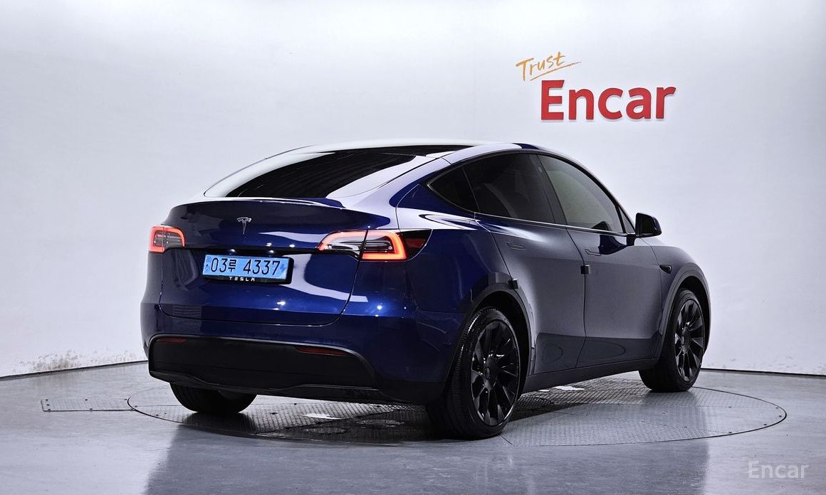 Model Y Standard Range 3