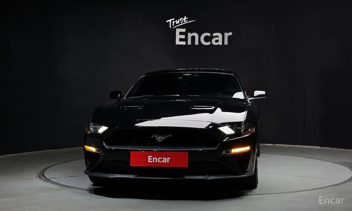 Ford Mustang Coupe №4