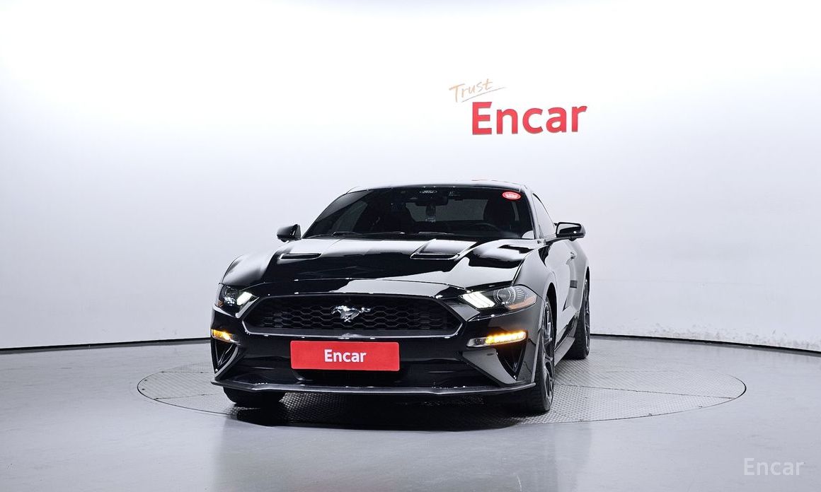 Ford Mustang Coupe №4